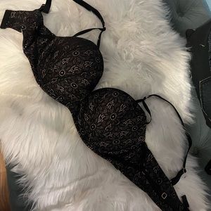 Very sexy multi-way Victoria secret bra
